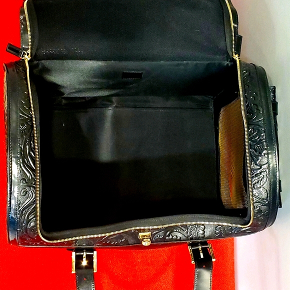 Versace Pet Carrier - Picture 5 of 10